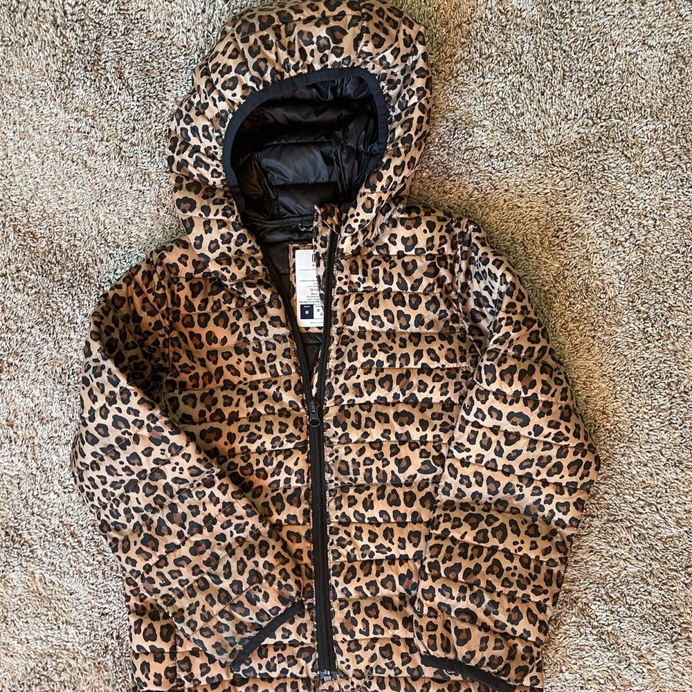 Gap Kids Leopard Light Weight Puffer Jacket.